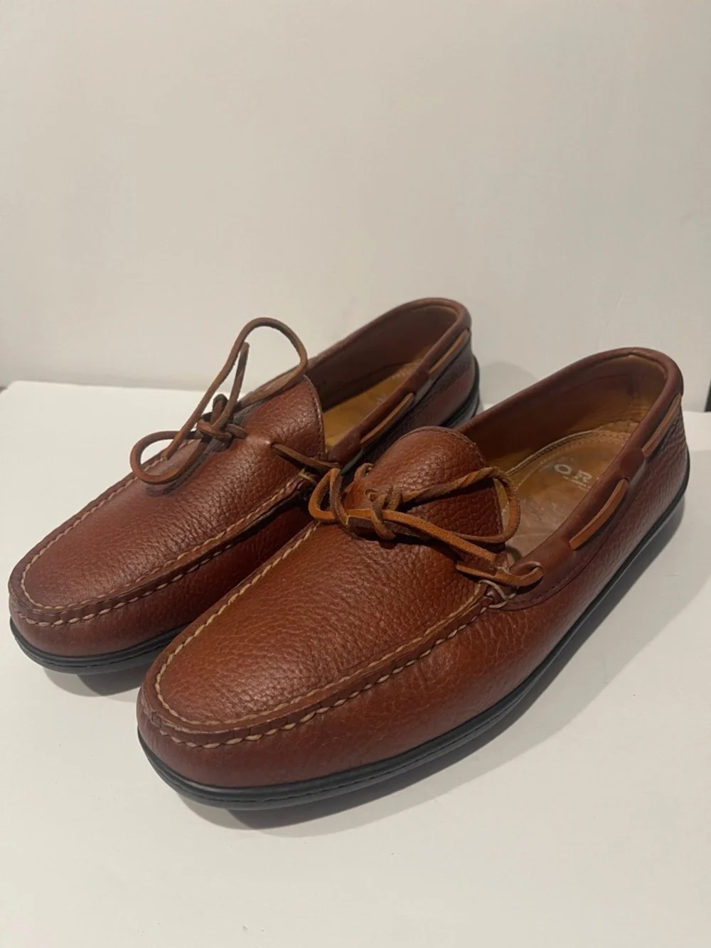 Orvis sz 10 Brown Leather Moccasin Loafers Classic Men's Driving Shoes